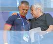 Daniel Pancu, ședință cu Mircea Lucescu înainte de Spania - România, de la Euro U21. Foto: Ionuț Iordache (GSP.RO)