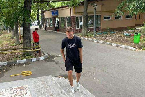 Denis Haruț (26 de ani), fundașul central al lui Sepsi, care este dorit de Dinamo, s-a recuperat în baza celor de la FCSB.