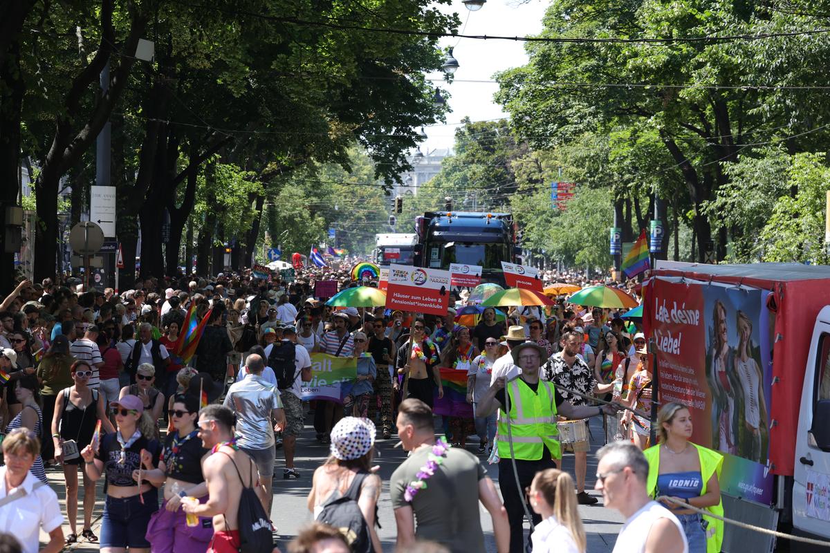 Parada gay Viena 2025 3