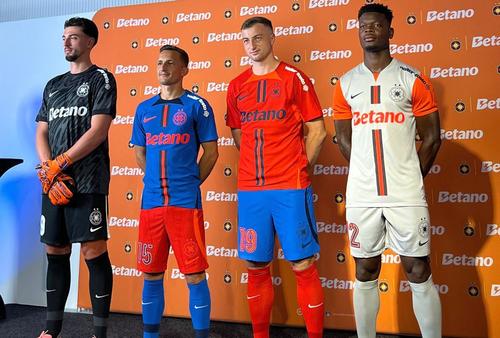 Prezentarea echipamentului FCSB din sezonul 2024-2025