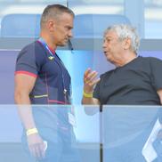 Daniel Pancu, ședință cu Mircea Lucescu înainte de Spania - România, de la Euro U21. Foto: Ionuț Iordache (GSP.RO)