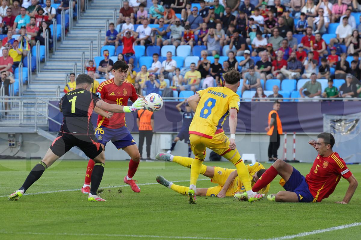 Mihai Stoichiță a „confiscat” conferința! A criticat public doi jucători, într-un discurs de 25 de minute » Răsturnare cu Pancu + Ce spune despre jucătorii de la FCSB „expulzați” de la U19