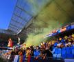 Fumigene aprinse de ultrașii de la Uniți sub tricolor la meciul Spania - România, de la Euro U21. Foto: Ionuț Iordache (GSP.RO)