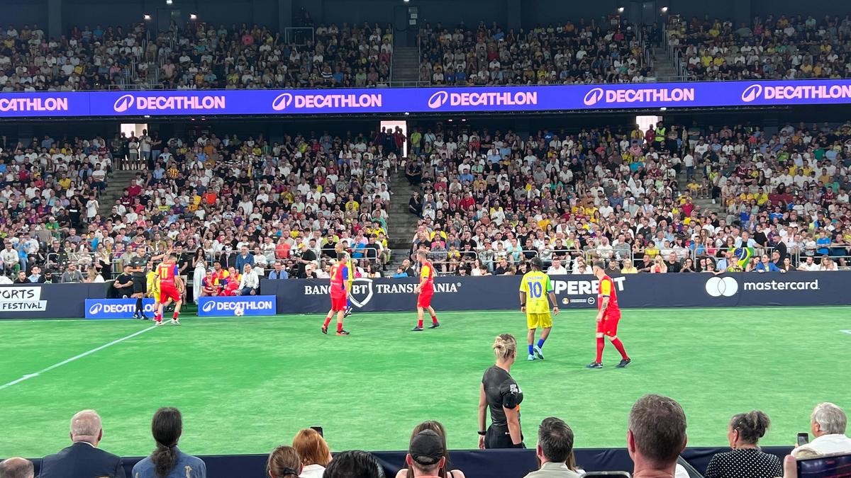 Ronaldinho și prietenii, pregătiți de spectacol în BTarena