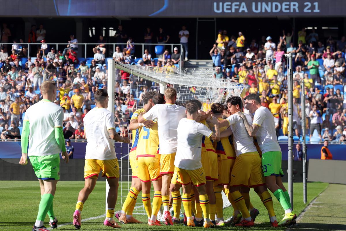 Mihai Stoichiță a „confiscat” conferința! A criticat public doi jucători, într-un discurs de 25 de minute » Răsturnare cu Pancu + Ce spune despre jucătorii de la FCSB „expulzați” de la U19