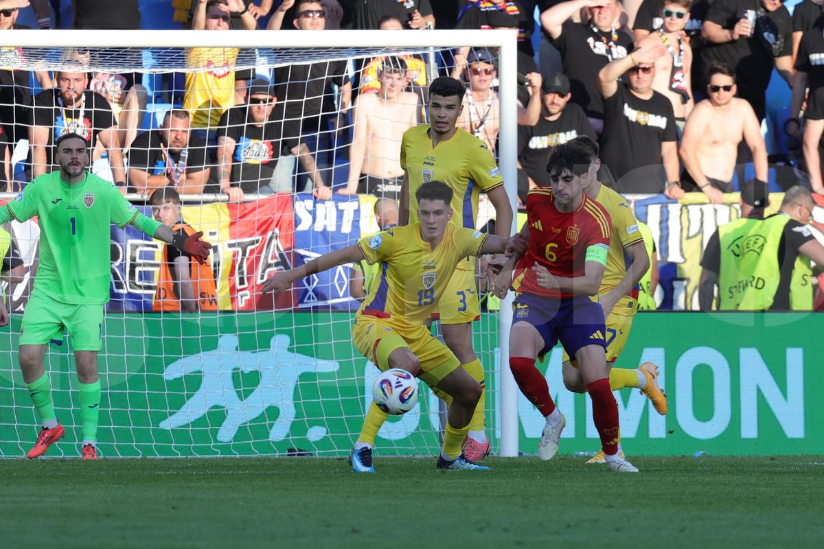 „Sunt lați, morți, terminați!” » Dialog încins între Pancu și Lucescu, după eliminarea de la Euro U21
