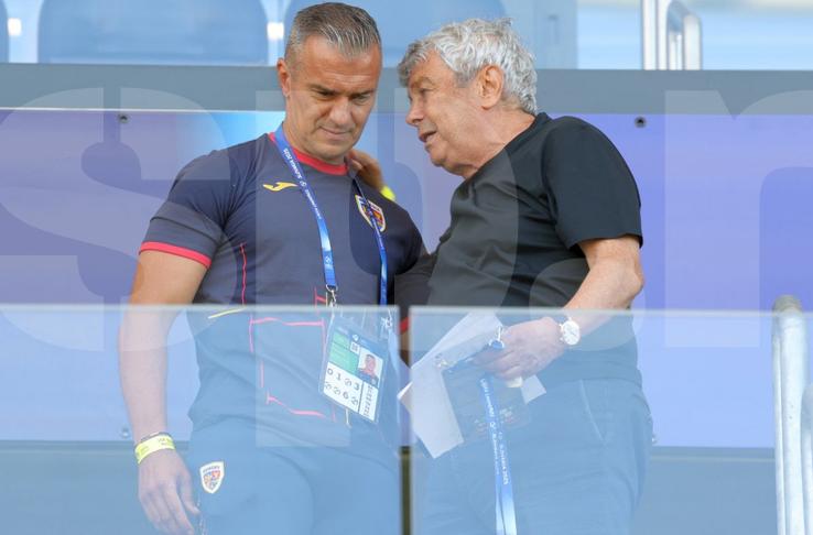 Daniel Pancu, ședință cu Mircea Lucescu înainte de Spania - România, de la Euro U21. Foto: Ionuț Iordache (GSP.RO)