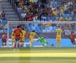 Penalty-ul ratat de iberici / FOTO: Ionuț Iordache (GSP)