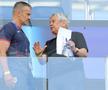 Daniel Pancu, ședință cu Mircea Lucescu înainte de Spania - România, de la Euro U21. Foto: Ionuț Iordache (GSP.RO)