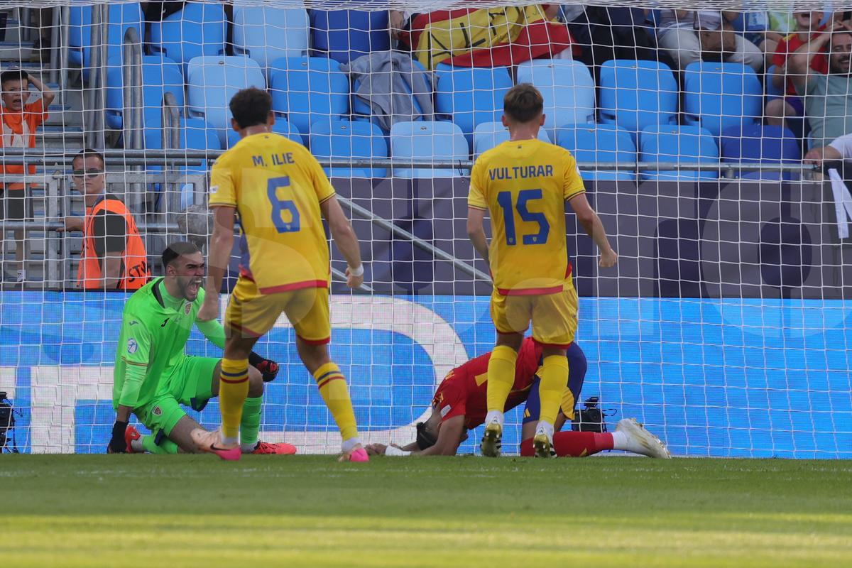 Mihai Stoichiță a „confiscat” conferința! A criticat public doi jucători, într-un discurs de 25 de minute » Răsturnare cu Pancu + Ce spune despre jucătorii de la FCSB „expulzați” de la U19