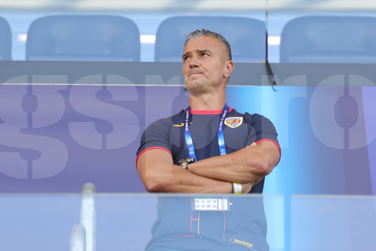 Mihai Stoichiță a „confiscat” conferința! A criticat public doi jucători, într-un discurs de 25 de minute » Răsturnare cu Pancu + Ce spune despre jucătorii de la FCSB „expulzați” de la U19