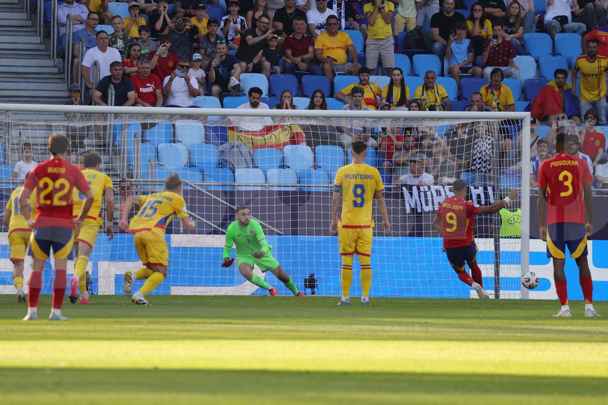 Mihai Stoichiță a „confiscat” conferința! A criticat public doi jucători, într-un discurs de 25 de minute » Răsturnare cu Pancu + Ce spune despre jucătorii de la FCSB „expulzați” de la U19