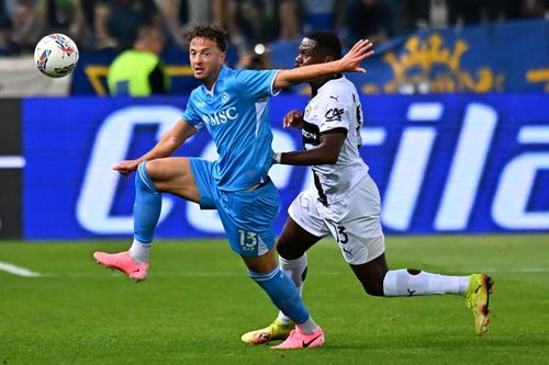 Ange-Yoan Bonny (dreapta) este primul transfer pe care Inter îl face după venirea lui Cristi Chivu. FOTO: Getty Images