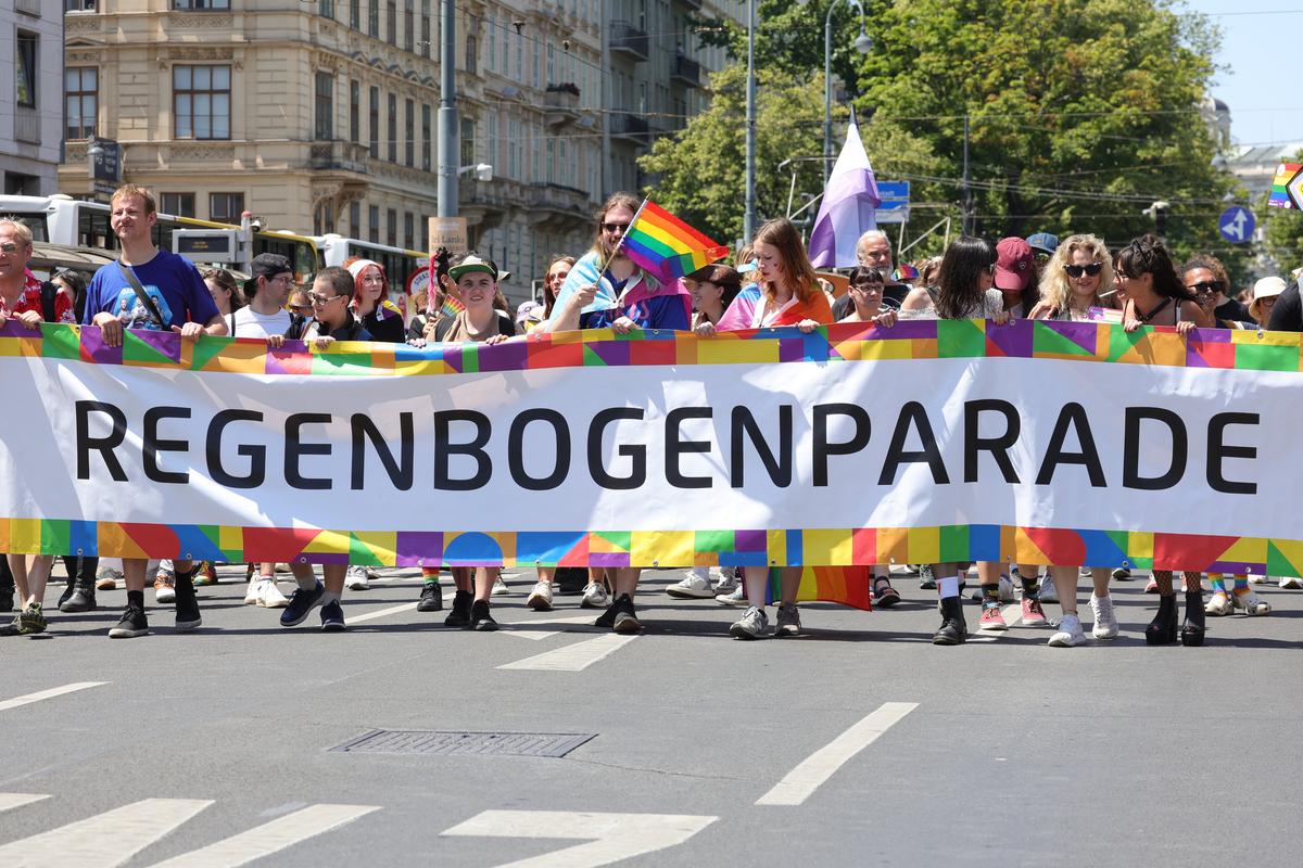 Parada gay Viena 2025 1