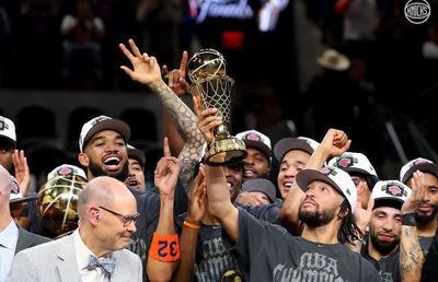 După peste 5 decenii, New York Knicks e din nou campioana NBA! Prestație uluitoare a lui Jalen Brunson, MVP-ul finalei
