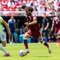 Granit Xhaka (numărul 10) a fost foarte critic cu coechipierii săi după 1-1 cu Qatar / Foto: Imago
