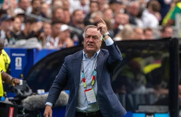 Dick Advocaat a intrat în istoria Campionatului Mondial! Recordul stabilit de olandez