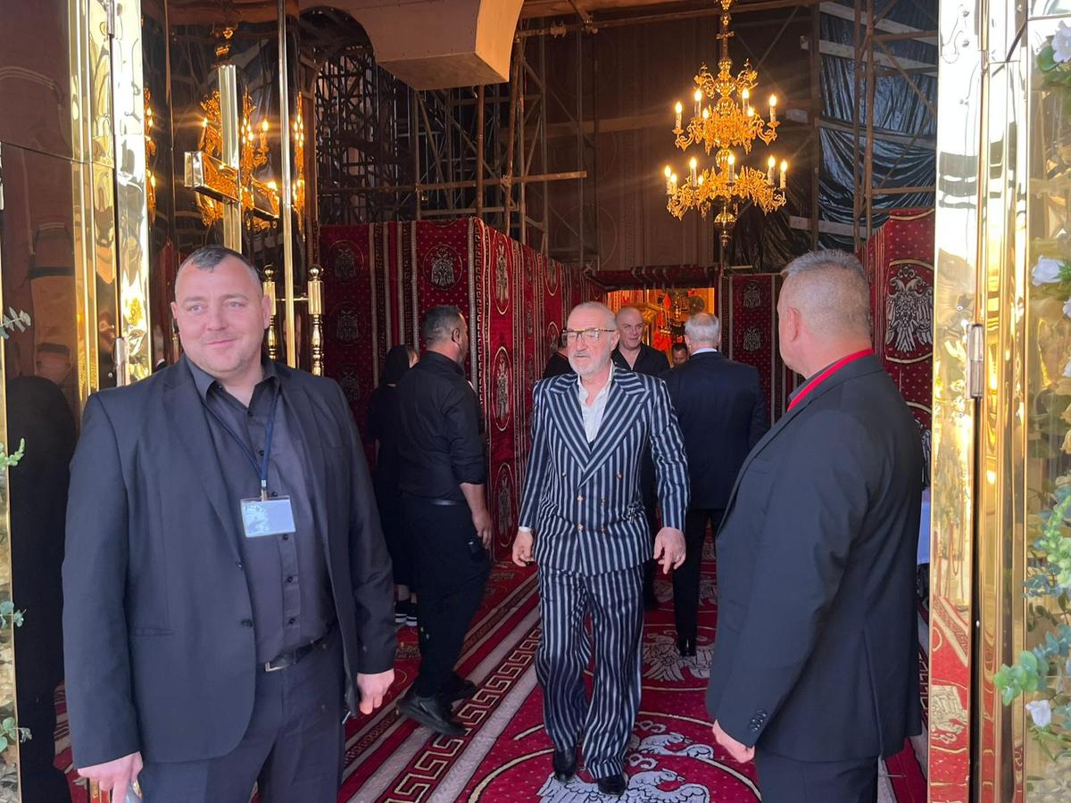 Gigi Becali dezvăluie cât l-a costat biserica abia sfințită din zona Pipera
