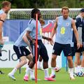 Harry Kane (nr. 8) și coechipierii s-au antrenat fără probleme în timpul zilei de sâmbătă, însă seara s-a dezlănțuit furtuna / Foto: Imago