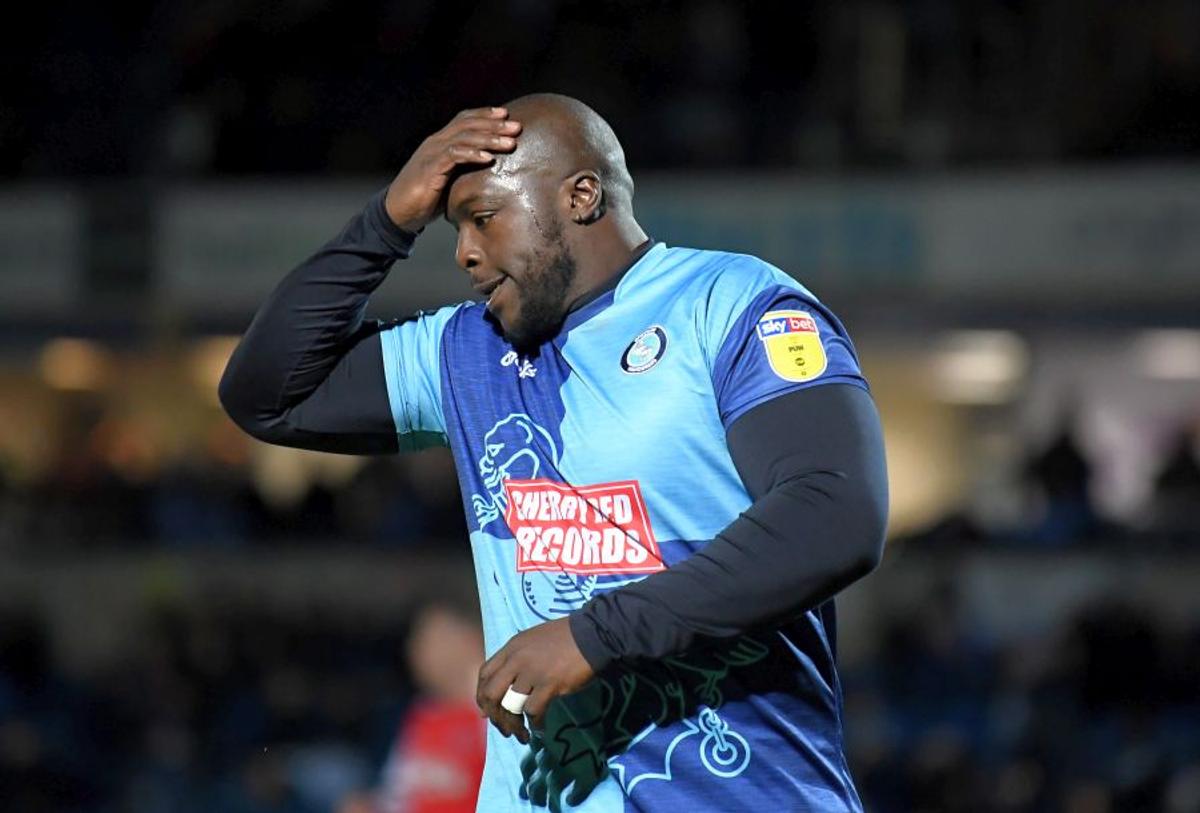 La 38 de ani, „Bivolul”Adebayo Akinfenwa a promovat în Championship » Provocarea lansată lui Jurgen Klopp