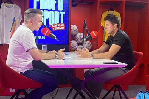 Studioul podcastului are aspectul unui vestiar / FOTO: Remus Dinu