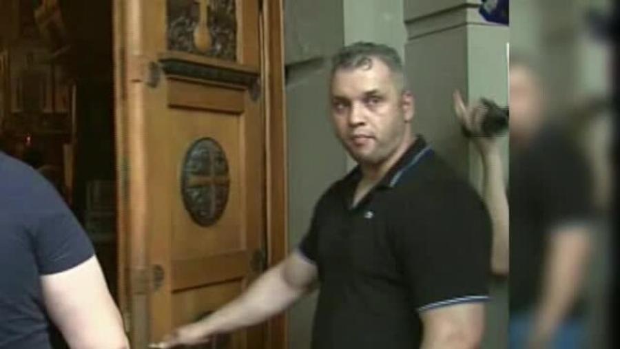 Iulian Ioniță Cine e „Buze”, omul invocat de Mihai Stoica pentru a-i speria pe ultrașii Stelei » Personaj controversat din „lumea ascunsă” a Bucureștiului: „100 de kg de forță brută, de la bătăi, la recuperări silite”