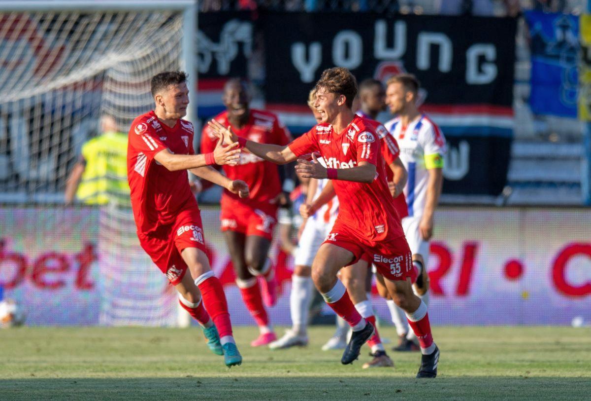 Superliga s-a întors cu un gol superb » Marele talent de la UTA a bifat prima reușită a sezonului cu o execuție de zile mari