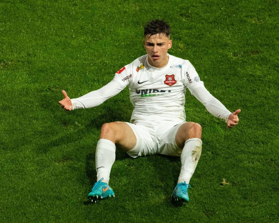 Călin Popescu Profilul noului transfer de la Dinamo » Fostul coechipier român punctează plusurile și minusurile ibericului: „Pe astea se bazează”
