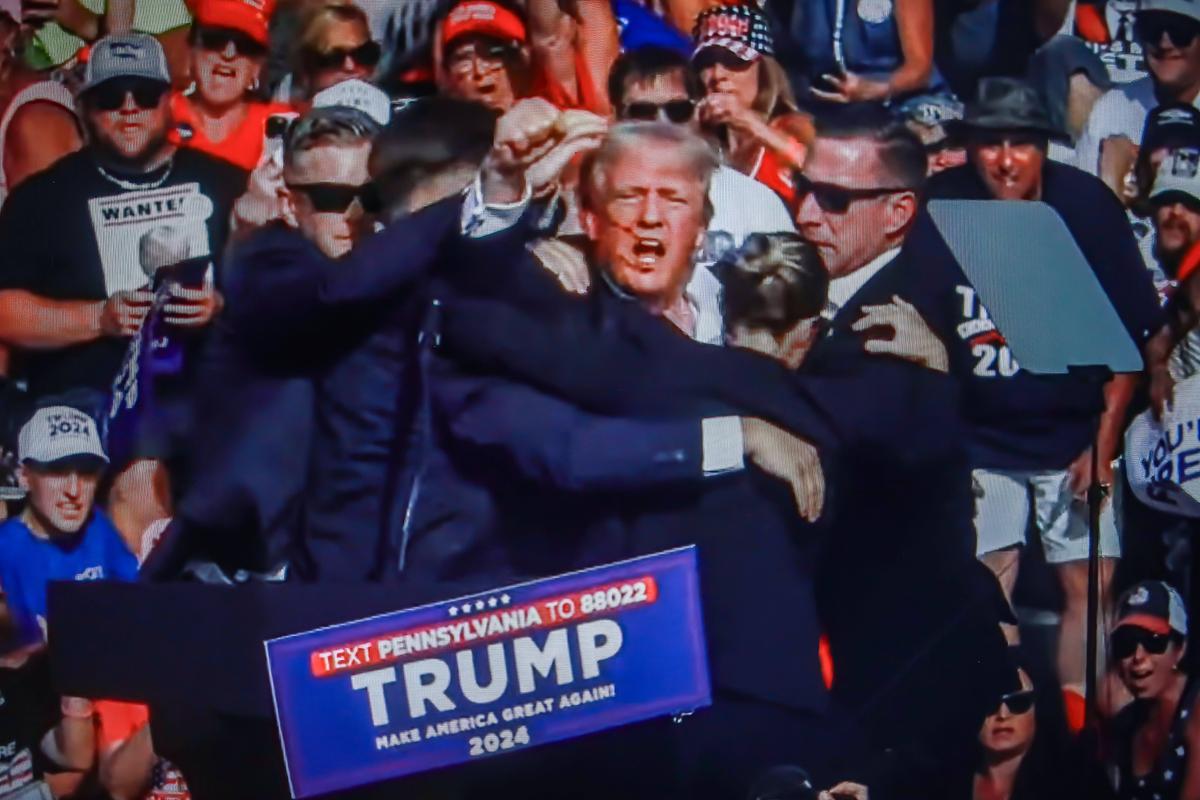 Dezvăluire: trăgătorul a țintit pe altcineva, cu câteva secunde înainte să tragă în Donald Trump! Detalii de ultima oră