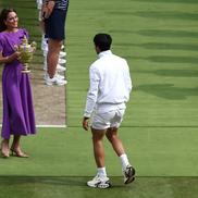În plină luptă împotriva cancerului, prințesa Kate Middleton i-a înmânat lui Carlos Alcaraz trofeul de campion la Wimbledon