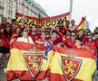 Spectacol pe străzile Berlinului înainte de Spania - Anglia