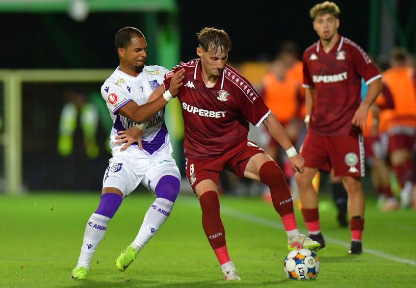 Caio Ferreira, în duel cu Grameni/ FOTO: Cristi Preda (GSP)