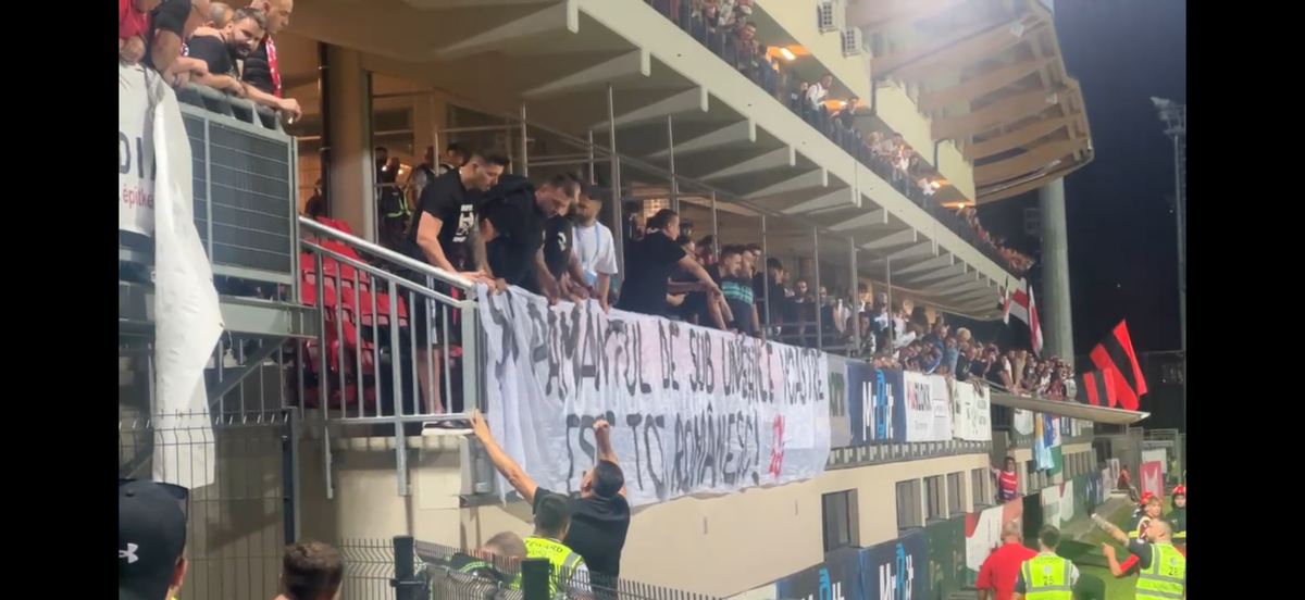 „Prima dată când pățim așa ceva” » A apărut dialogul purtat la porțile stadionului de șeful Jandarmeriei cu fanii lui Dinamo
