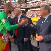 Donald Trump, la ceremonia de premiere a lui Chelsea