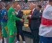 Donald Trump, la ceremonia de premiere a lui Chelsea