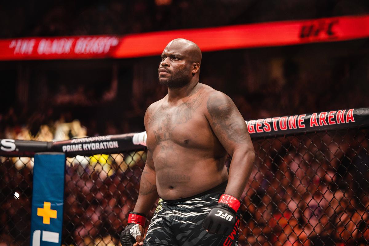 „Urmează nevasta mea, vor fi multe lupte la sol” » Victorios în gala UFC din week-end, „greul” Lewis a făcut pe toată lumea să râdă:
