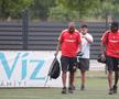 Hakim Abdallah și Mamoudou Karamoko înainte de Csikszereda - Dinamo / Foto: Ionuț Iordache GSP