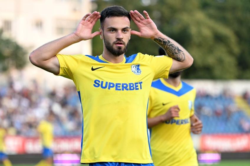 „Marinarii” acuză arbitrajul lui Horia Mladinovici / Sursă foto: Facebook@ Farul Constanța