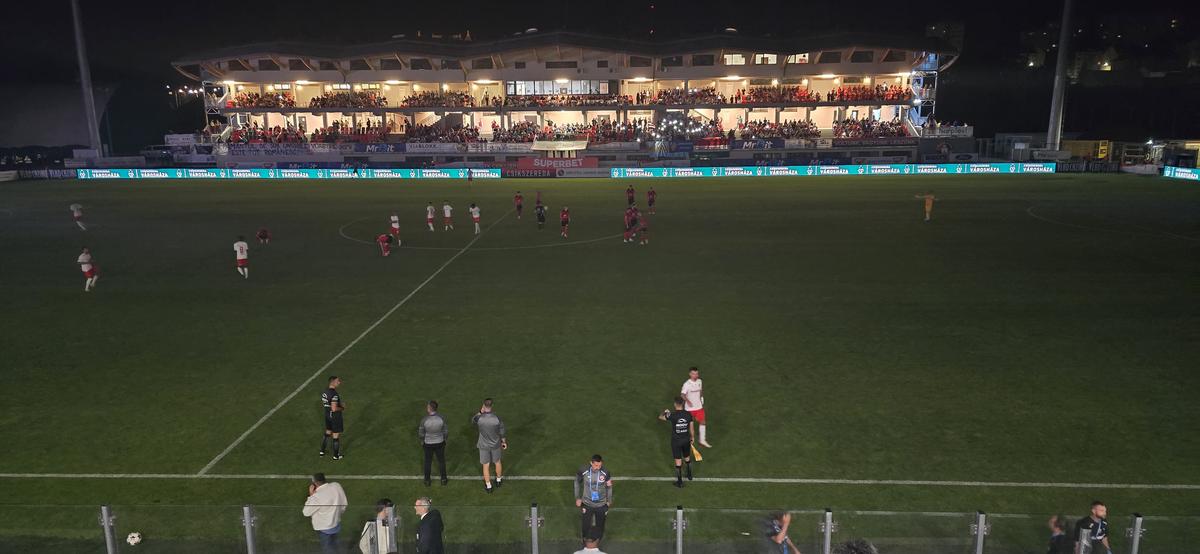 Haos la Csikszereda - Dinamo » A căzut nocturna la primul meci din istorie în Superliga: imagine colosală surprinsă de GSP