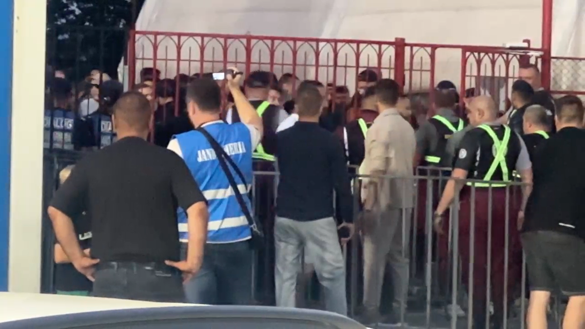 Scandal imens la meciul Csikszereda - Dinamo, de la Miercurea Ciuc