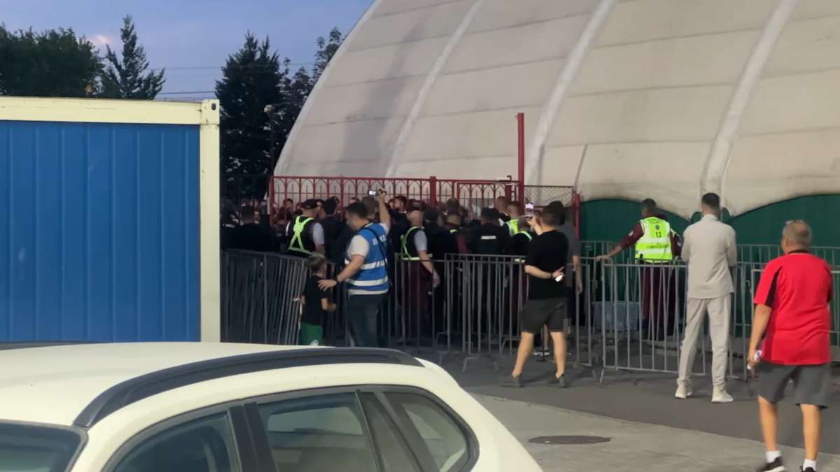 Scandal imens la meciul Csikszereda - Dinamo, de la Miercurea Ciuc