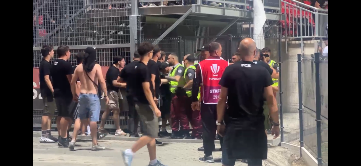 „Prima dată când pățim așa ceva” » A apărut dialogul purtat la porțile stadionului de șeful Jandarmeriei cu fanii lui Dinamo