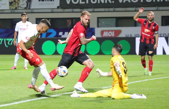 Nebunie TOTALĂ în Csikszereda - Dinamo: patru goluri, nocturnă căzută și multă tensiune