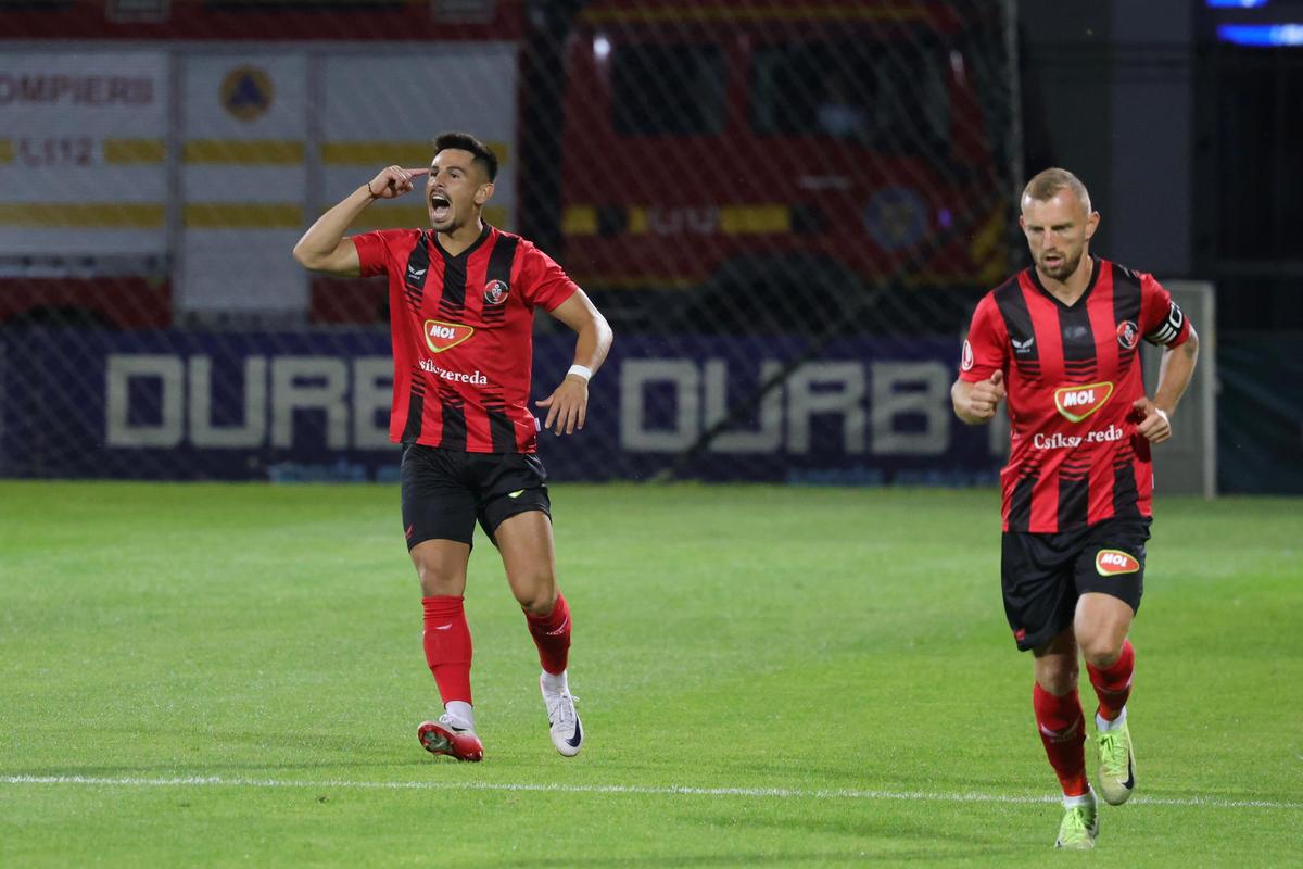 Nebunie TOTALĂ în Csikszereda - Dinamo: patru goluri, nocturnă căzută și multă tensiune