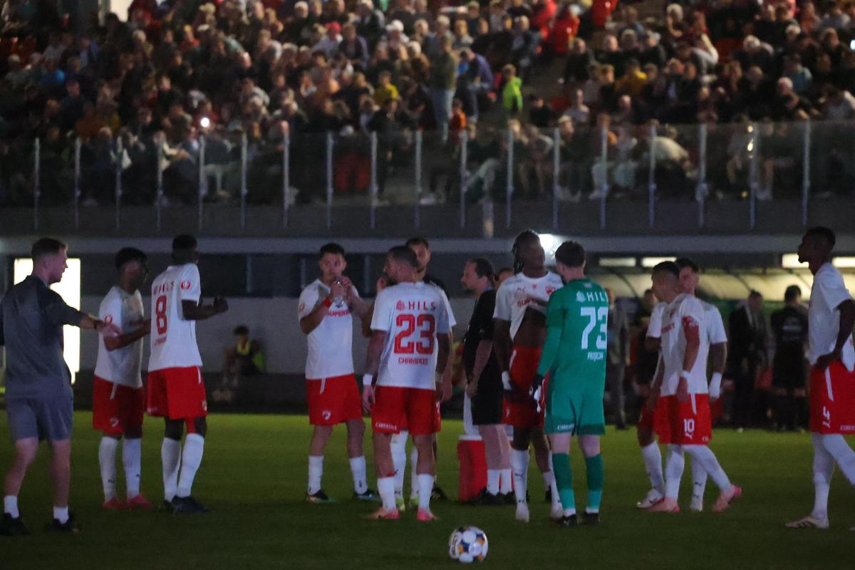 Haos la Csikszereda - Dinamo » A căzut nocturna la primul meci din istorie în Superliga: imagine colosală surprinsă de GSP