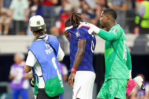 Dezastru la naționala Franței, după ratarea finalei Campionatului Mondial // foto: Imago