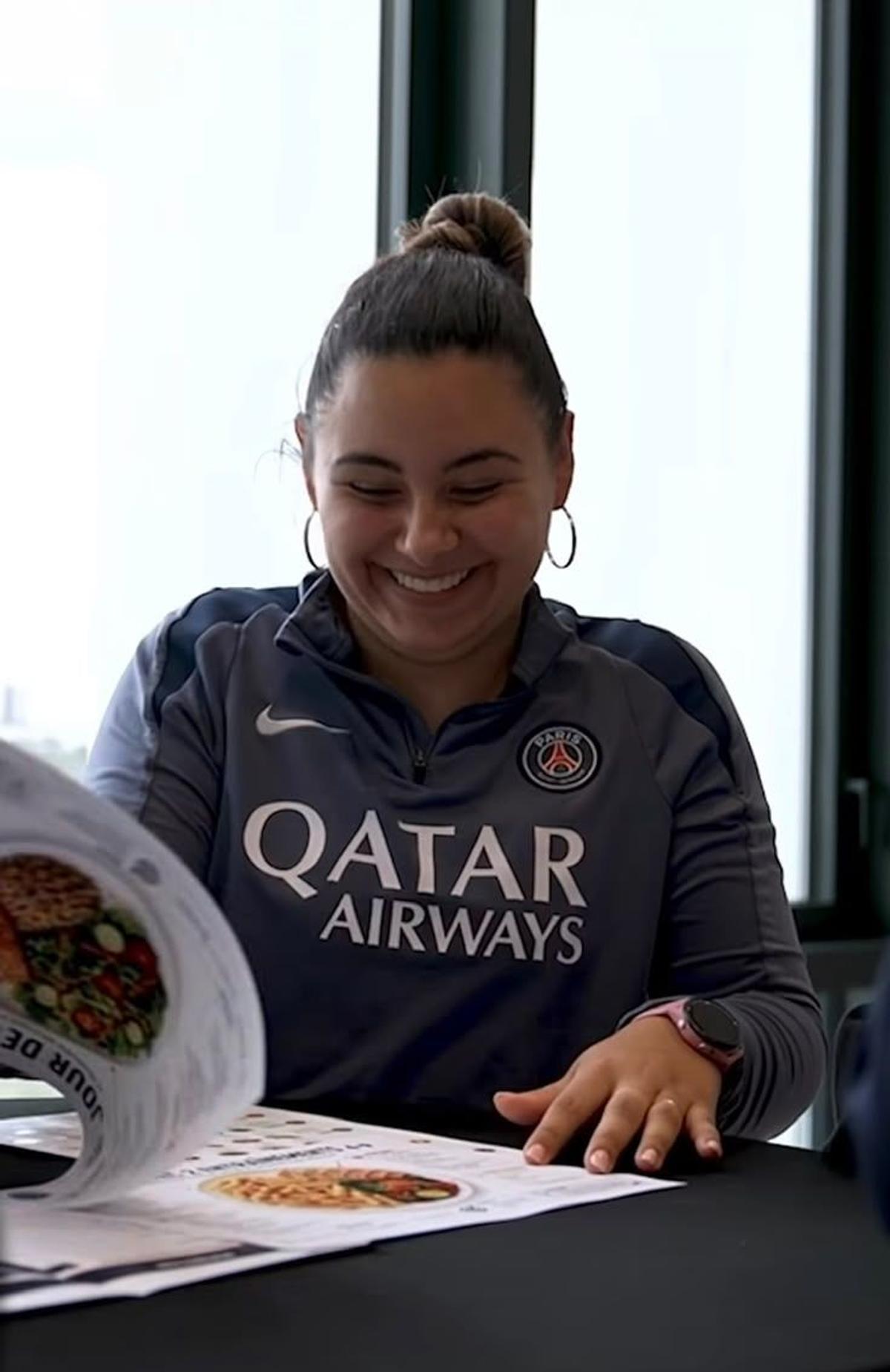 În lumea Paulei Oniță, specialist în nutriție la Paris Saint-Germain