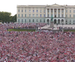 100.000 de oameni au „vâslit” la Oslo » Show în fața Palatului Regal la revenirea Norvegiei + Haaland, primit de rege