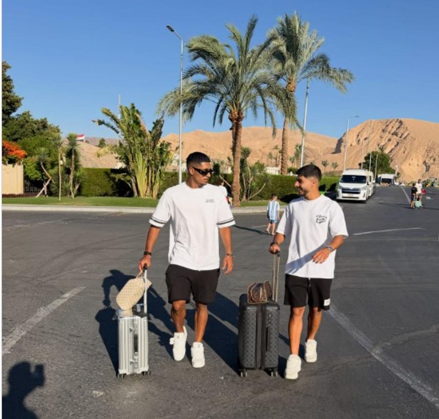 Fotografia publicată astăzi de Anan Khalaili pe contul propriu de Instagram, sugerând că se pregătește de vacanță Mesaj straniu după transferul eșuat al lui Cristi Chivu