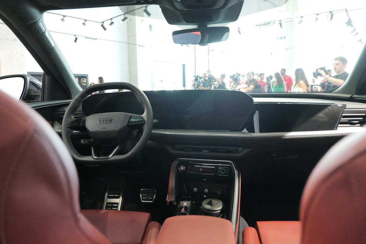 Dinamo a lansat parteneriatul cu Autoklass și a primit mașini Audi și Volkswagen